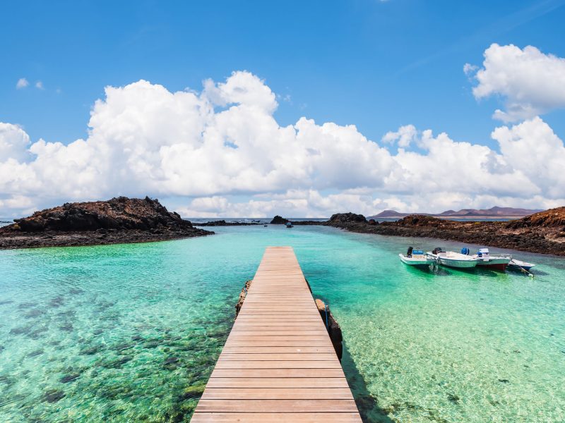Sono aperte le vendite di Samsahara, un complesso residenziale di nuova costruzione a Corralejo, Fuerteventura, la meta perfetta per gli amanti della natura, del relax e degli sport acquatici